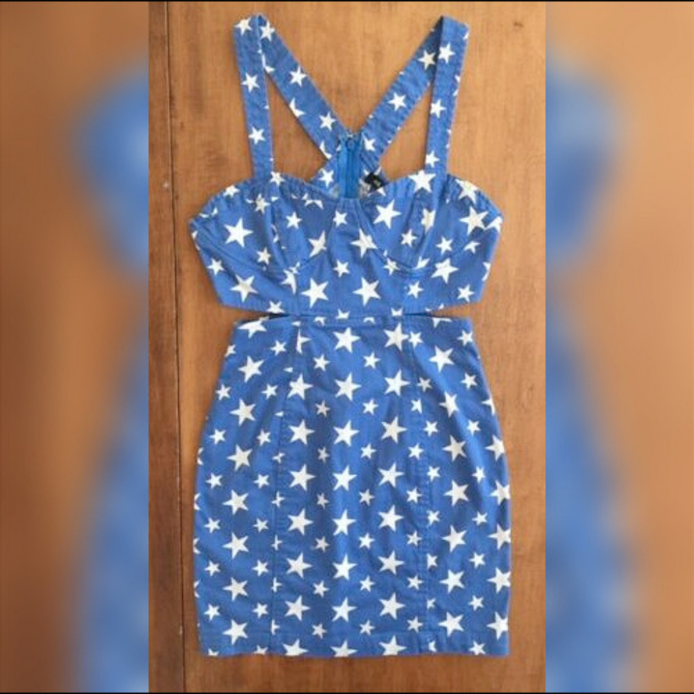 ARK & CO SLEEVELESS STAR PRINT CUT-OUT DRESS S